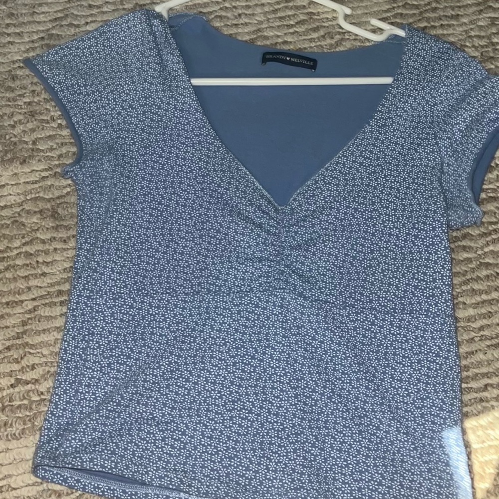 Brandy Melville crop shirt